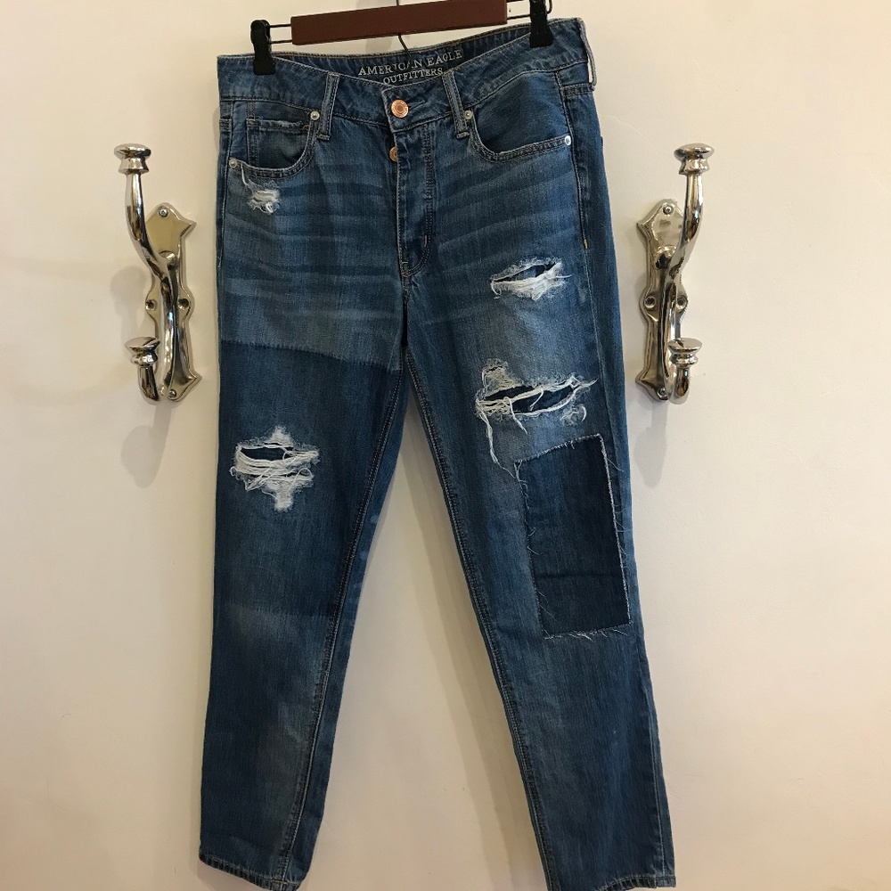 American Eagle Tom Girl Distressed Jeans